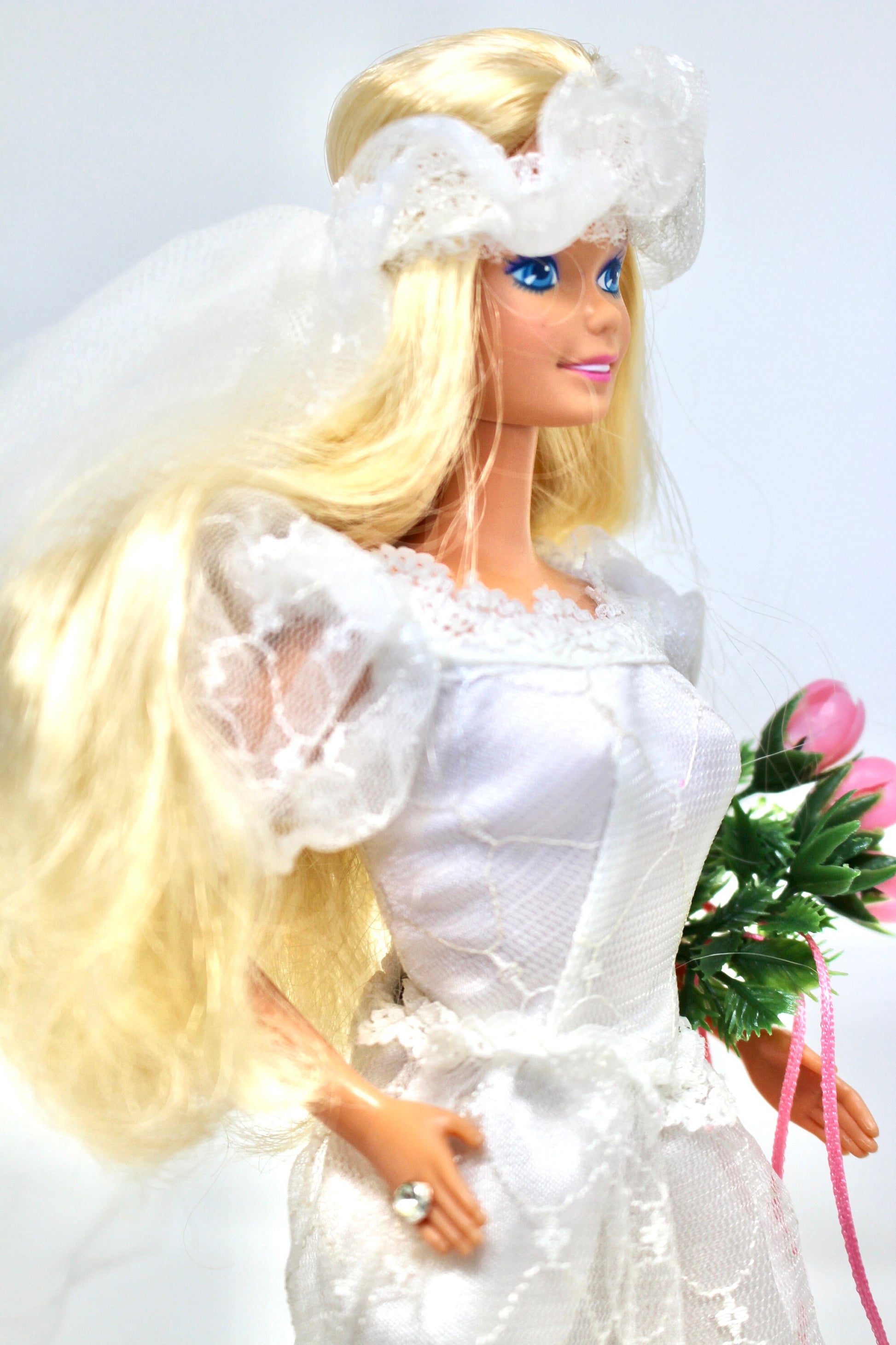 Wedding Barbie Doll, 80s 90s Barbie Wedding Gown, Vintage Barbie Bridal Clothes Accessories, 1990 Barbie Fashion Clothes Set