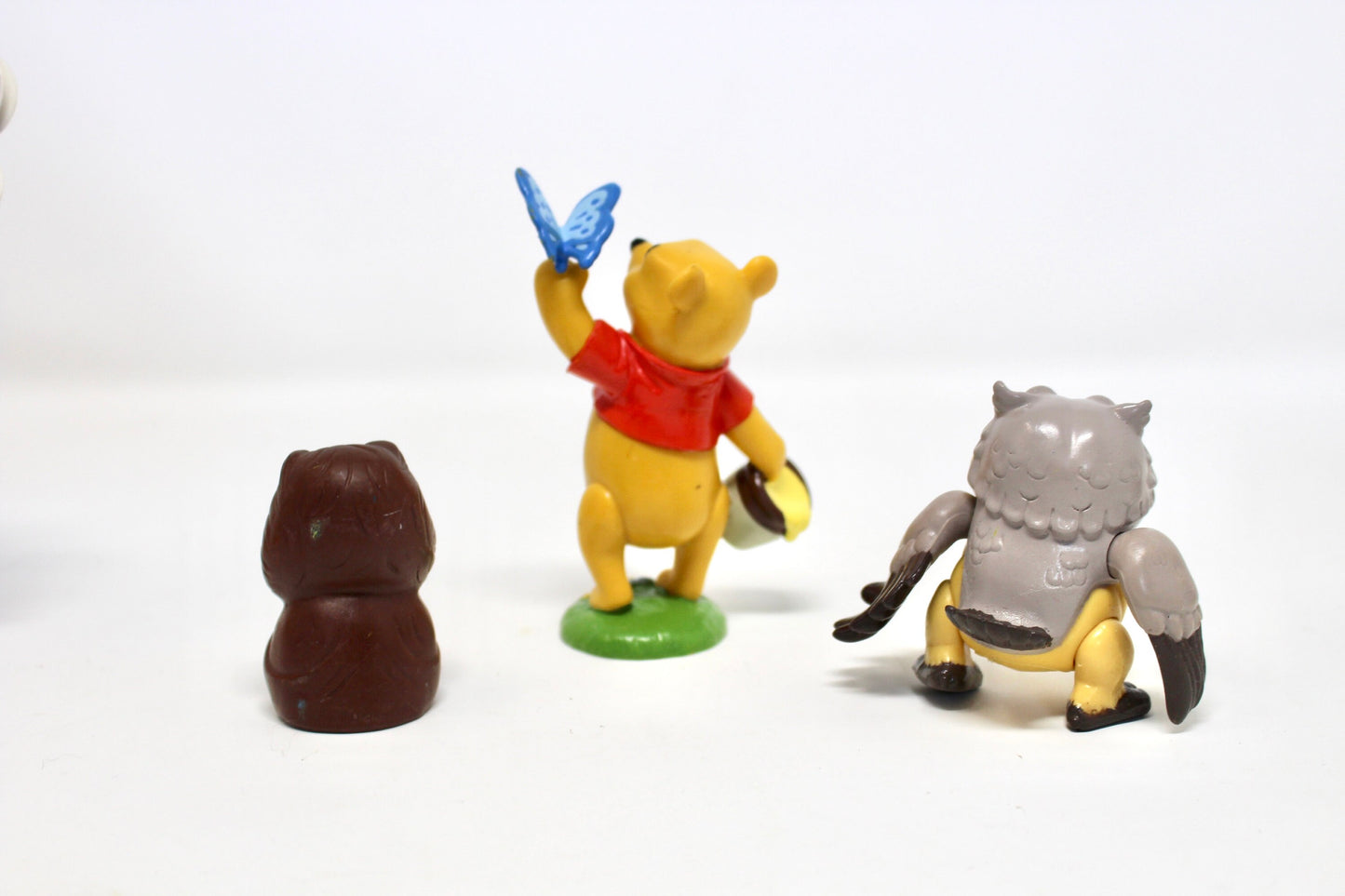 Vintage Disney Winnie the Pooh Lot, Pooh Aladdin Lunch Box, Pooh Toy Figures, Vintage Disney Pooh Mugs, Eyore Plush Toy