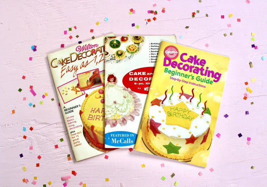 Vintage Wilton Cake Decorating Recipe Book, Vintage Cake Decorating Ideas, 90s Barbie Halloween Cakes, Retro Wilton Mail Order Catalogue