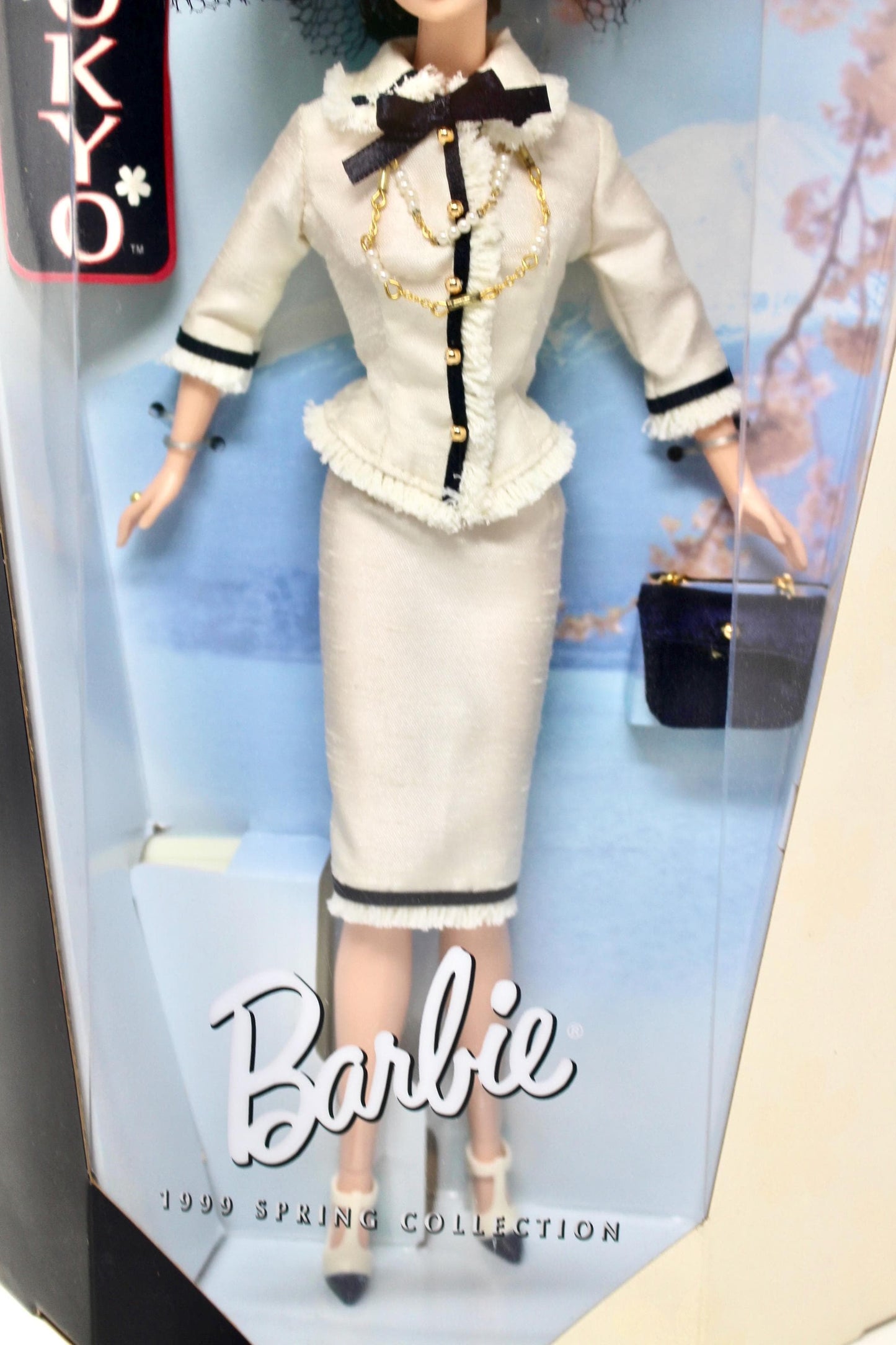 Barbie Spring In Tokyo in Original Box, 1999 City Seasons Collection, Vintage 90s Chic Urban Black and Ivory Fashion, Vintage Barbie Doll