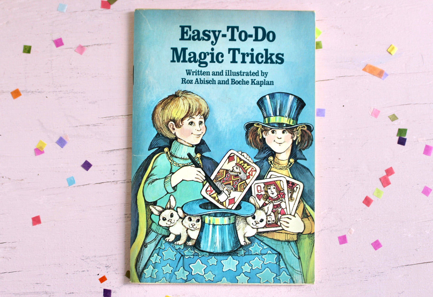 Easy to do Magic Tricks Kids Softcover Book, Vintage 80s Magician Kids Activity Book, Retro Magician Kids Gift