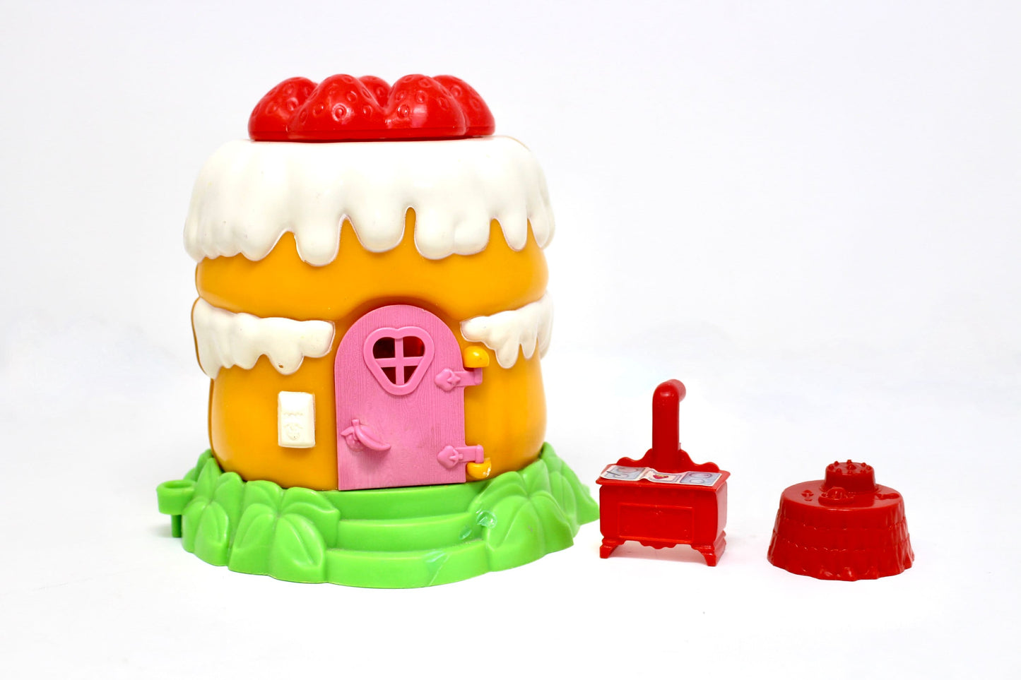 Vintage Strawberry Shortcake House for Strawberryland Miniatures, Kenner SSC Minis Playset, Mini Strawberry House with Accessories